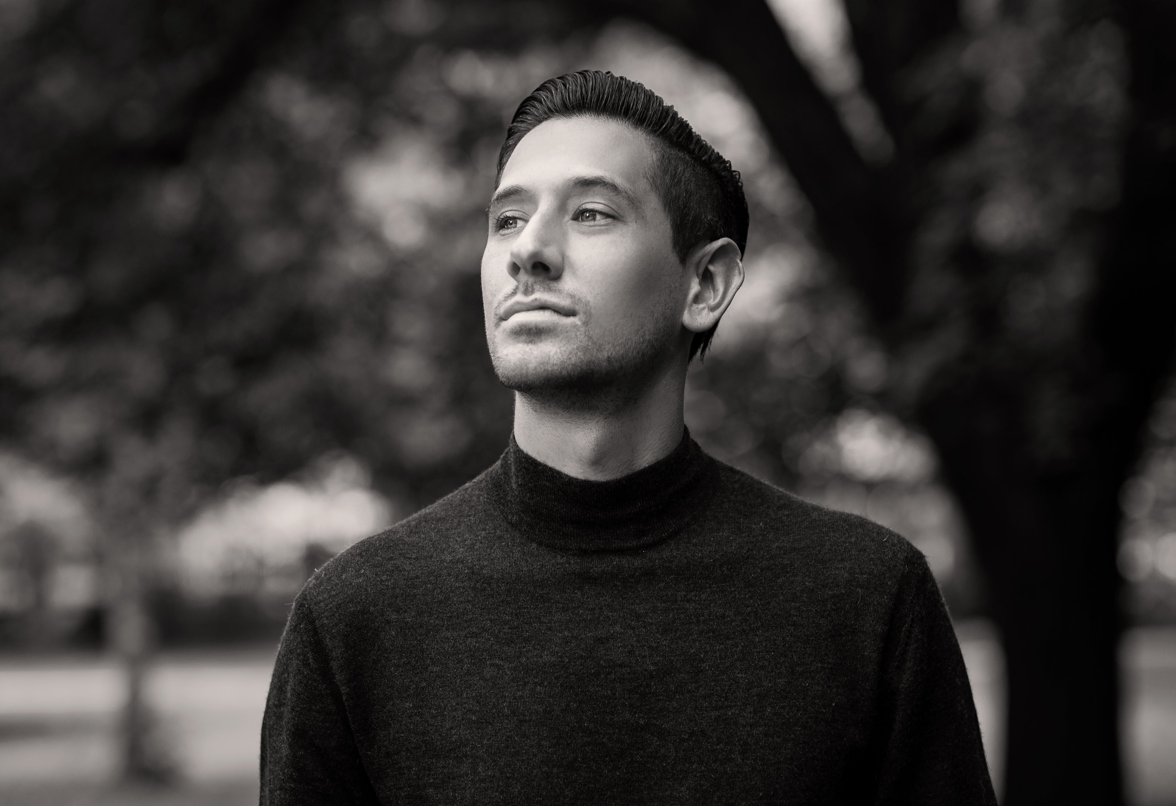 <em>Carlos R.</em>